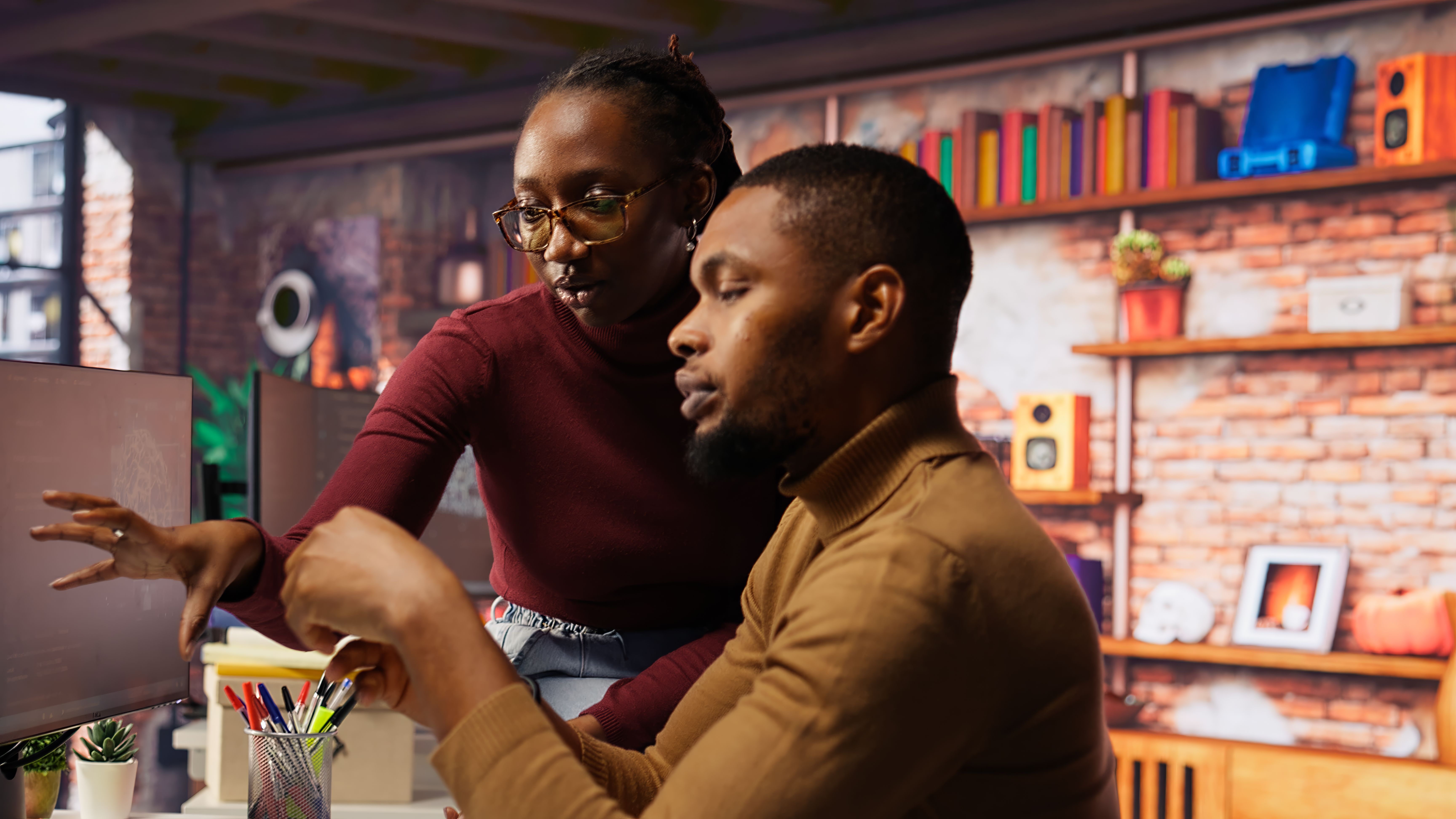 Équipe startup en collaboration - Travail d'équipe et innovation